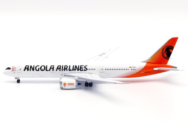 Boeing 787-9 Dreamliner TAAG Angola Airlines D2-TEQ Limited Edition DTA126111