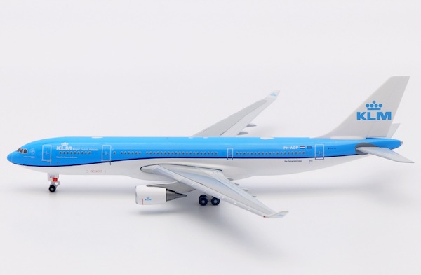 Airbus A330-200 KLM Royal Dutch Airlines PH-AOF Limited Edition KLM126123