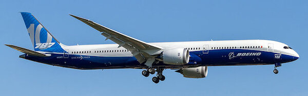 Boeing 787-10 Dreamliner Boeing House Colors N528ZC detachable gear  AV4229