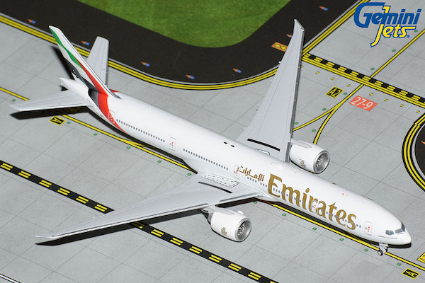 Boeing 777-300ER Emirates A6-ENV NEW COLORS  GJUAE2219