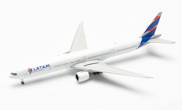 Boeing 777-300ER LATAM Airlines Brasil PT-MUF  537346