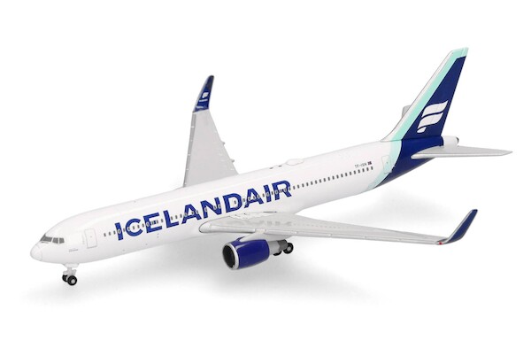 Boeing 767-300 Icelandair Borreal blue tail stripe TF-ISN 539241