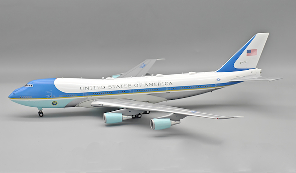 Boeing 747-200 VC-25A USAF, Air Force One, 28000 Polished IFVC25A1126P
