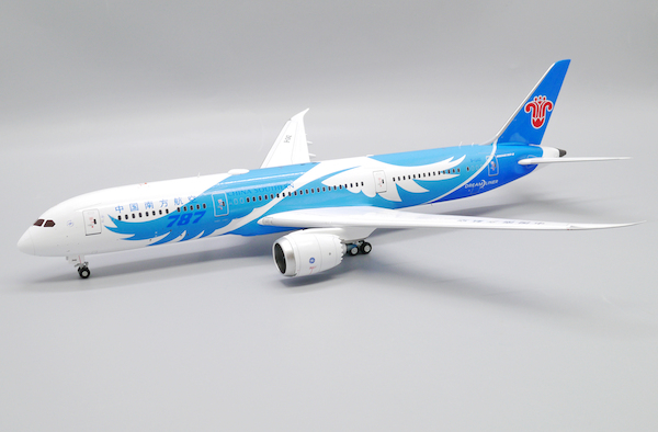 Boeing 787-9 Dreamliner China Southern Airlines "Wings of Dream" B-1242 LH2353