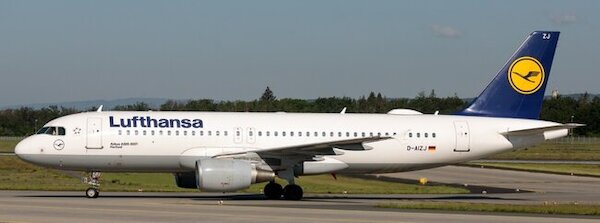 Airbus A320 Lufthansa D-AIZJ XX40781