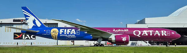 Boeing 777-3DZER Qatar Airways A7-BEH KJ-B77W-255