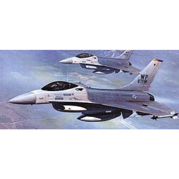 General Dynamics F16A Fighting Falcon  12610