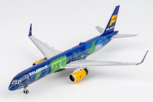 Boeing 757-200 Icelandair "Aurora" TF-FIU Luxurious Packaging 53211