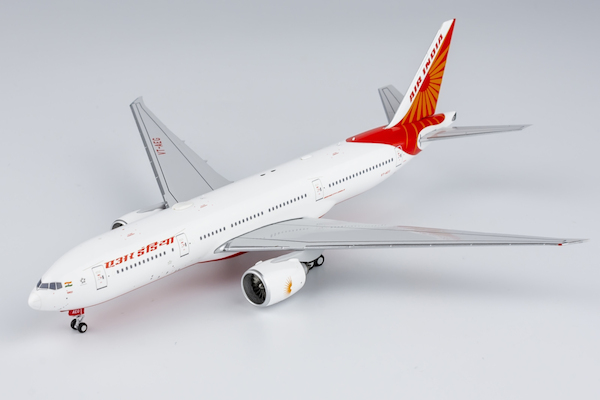Boeing 777-200LR Air India  72039
