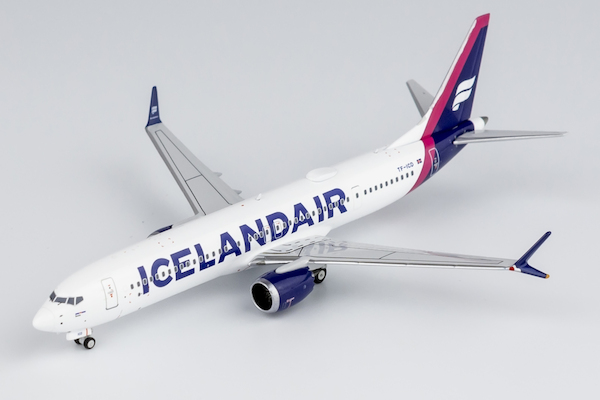 Boeing 737 MAX 9 Icelandair TF-ICD  89008