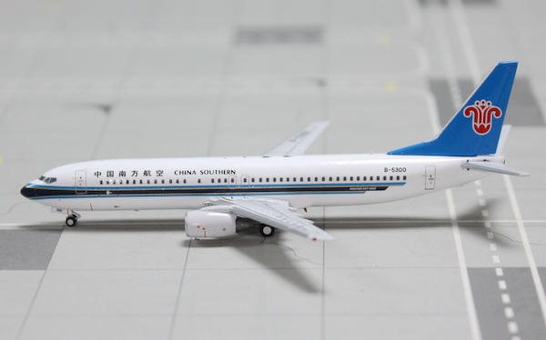 Boeing 737-800 China Southern Airlines B-5300  202219