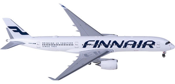 Airbus A350-900 Finnair Bringing us together OH-LWR  04517