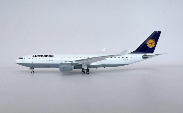 Airbus A330-200 Lufthansa D-AIMD 04596