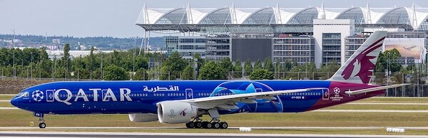 Boeing 777-300ER Qatar Champions League A7-BED 04655