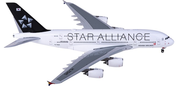 Airbus A380-800 Asiana Star Alliance HL7645  11795