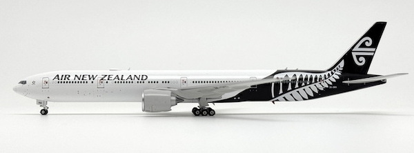 Boeing 777-300ER Air New Zealand 12087