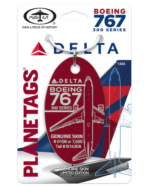 Keychain made of: Boeing 767-332-Delta Airlines N143DA (Dark Red)  N143DA DARKR
