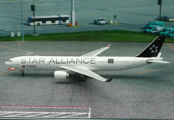 Airbus A330-300 Thai Airways "Star Alliance" HS-TEL