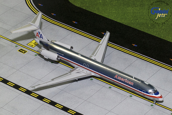 McDonnell Douglas MD83 American N9621A Polished