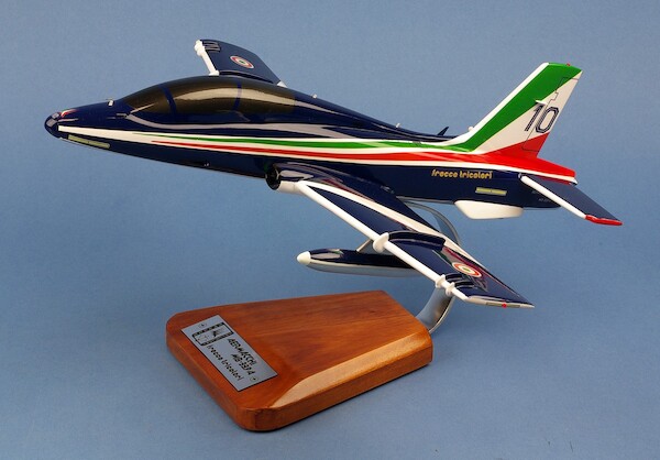 Aermacchi MB339 PAN Frecce Tricolori N°10 VF081