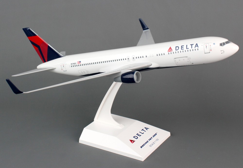 Skymarks Models SKR330 Boeing 767-300ER Delta N178DZ