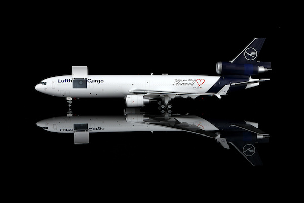 McDonnell Douglas MD11 Lufthansa Cargo "Thank you MD-11, Farewell" D-ALCC Interactive Series L2104C