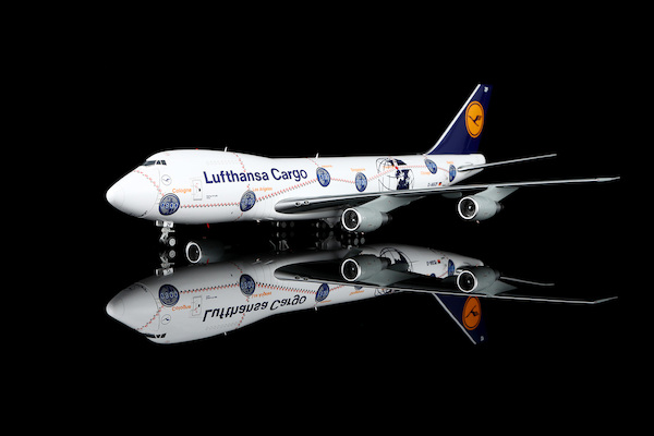 Boeing 747-200F Lufthansa Cargo "Service Revolution" D-ABZF Flaps Down L2186FD