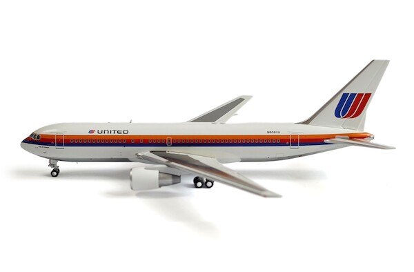 Boeing 767-200 United Airlines N606UA 400019