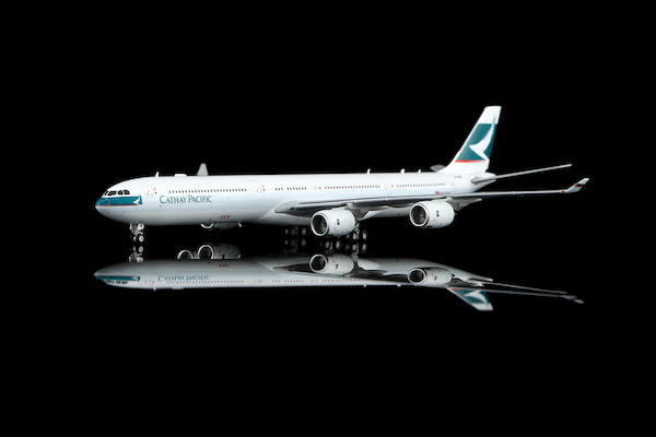 Airbus A340-600 Cathay Pacific B-HQB YY34604