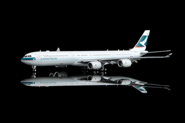 Airbus A340-600 Cathay Pacific B-HQC Flaps Down YY34605F